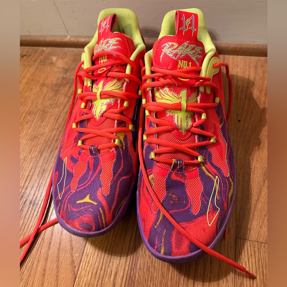 Puma Men’s LaMelo Ball MB03 Lo Lava Basketball Sneakers size 11 310847 01